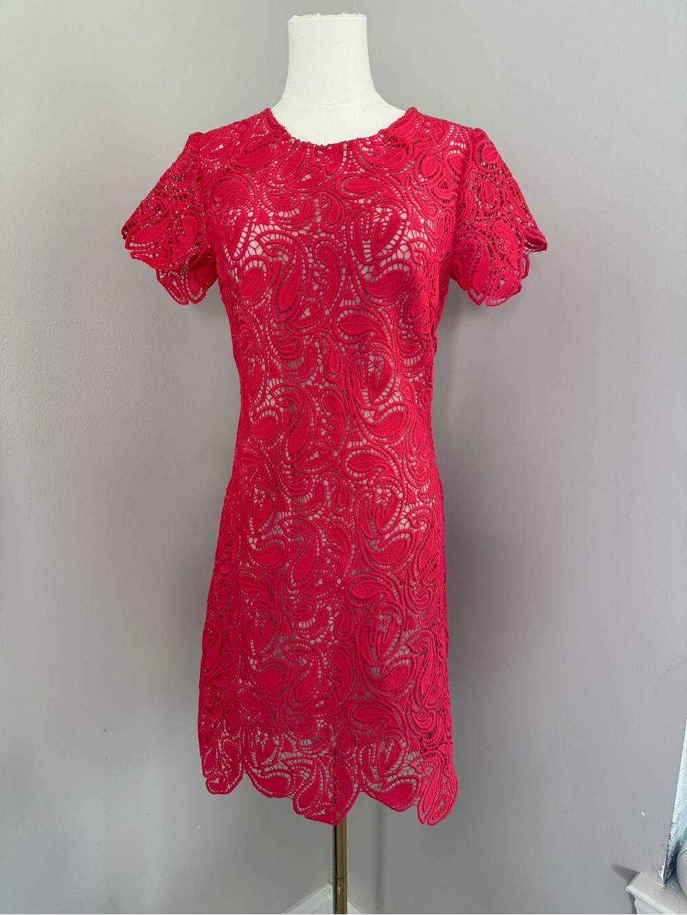 Shoshanna Coral Rae Guipure Lace Dress with Scalloped Hem
